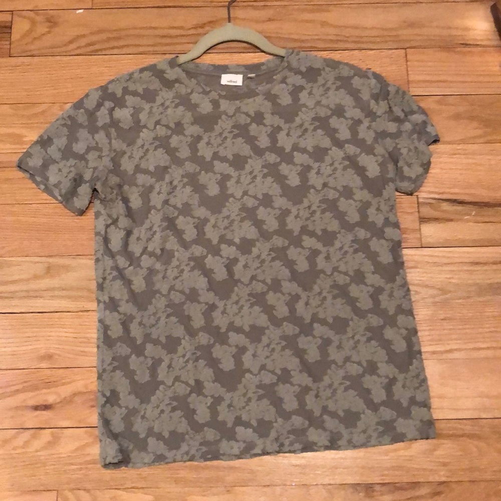 Aritzia t-shirt
